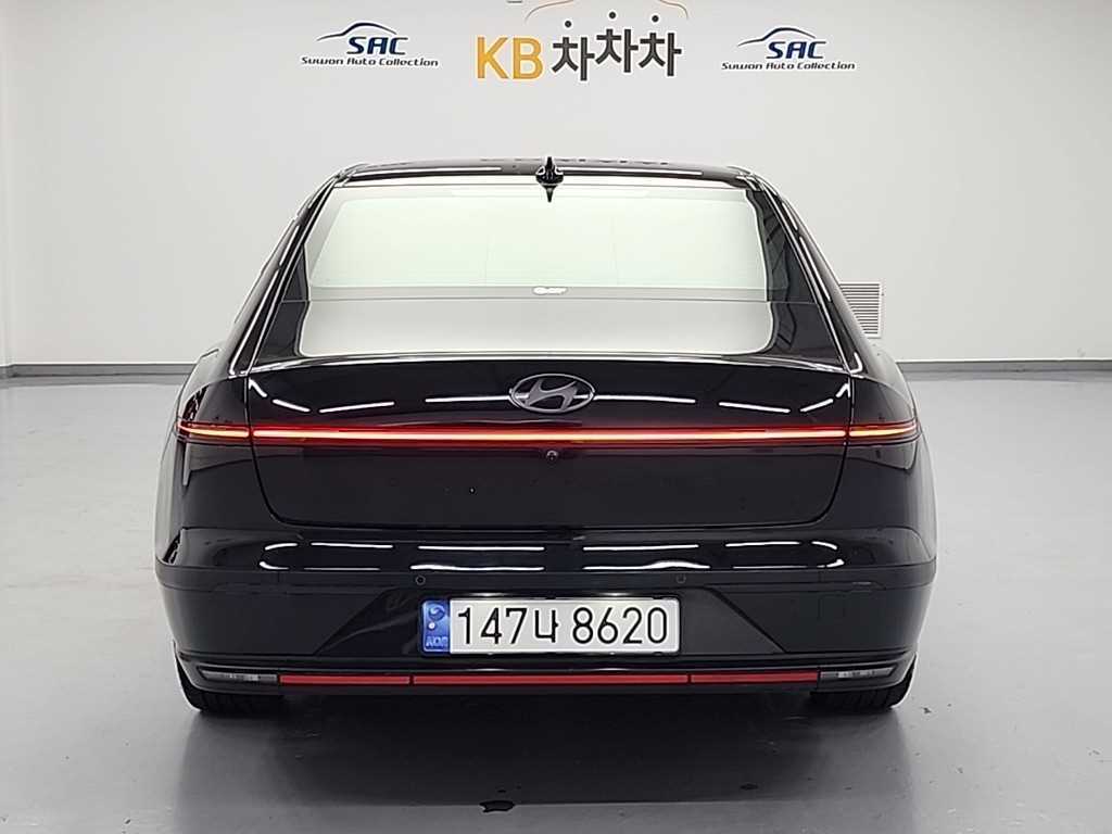 HYUNDAI Grandeur - Vista 3