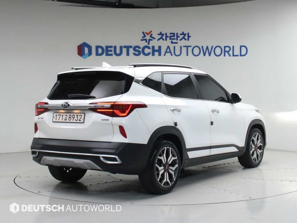 KIA Seltos - Vista 2