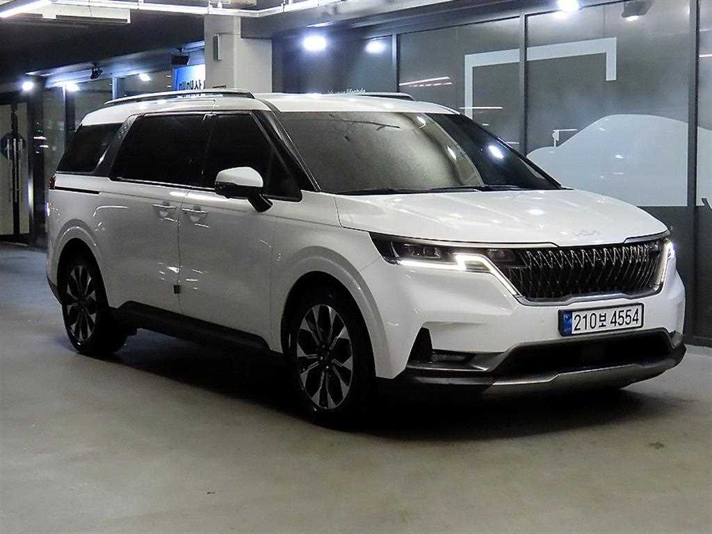 KIA Carnival 2023 Blanco - Importación desde Corea - HF Imports Iquique - Foto 1