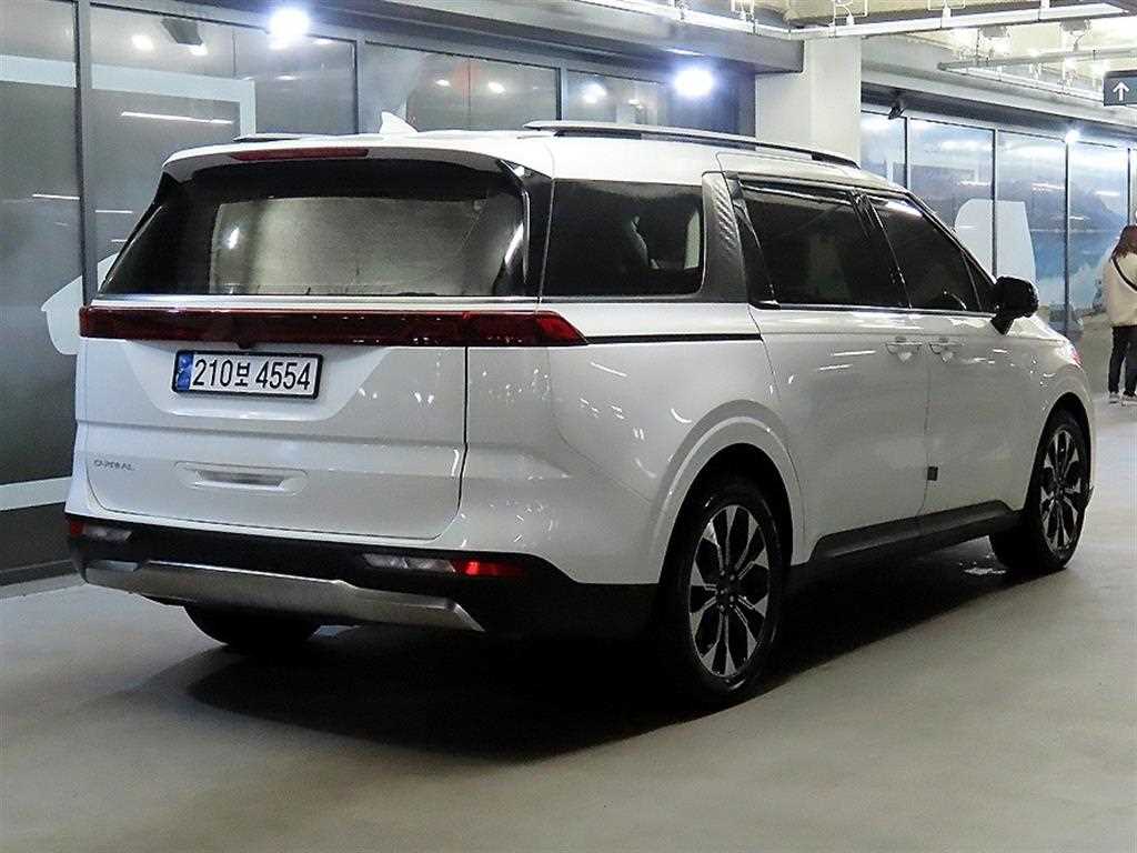 KIA Carnival - Vista 4