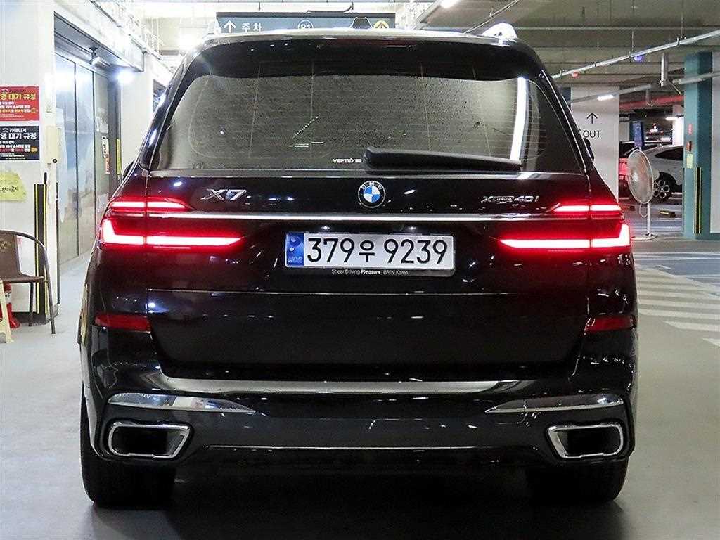 BMW X7 - Vista 5