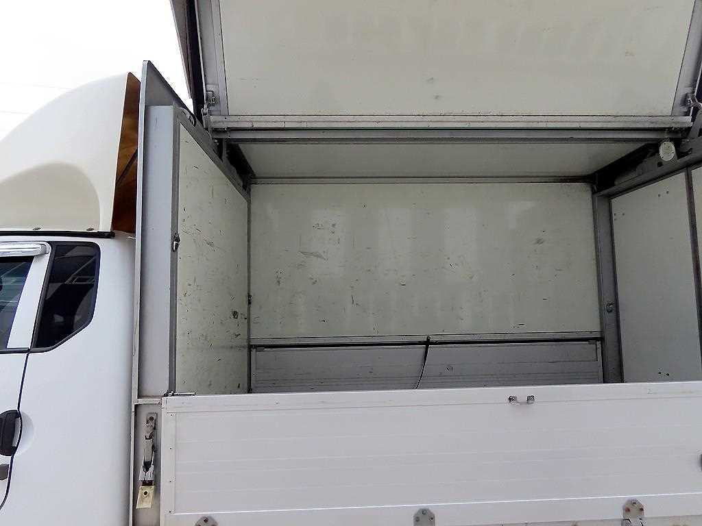 HYUNDAI Porter - Vista 6