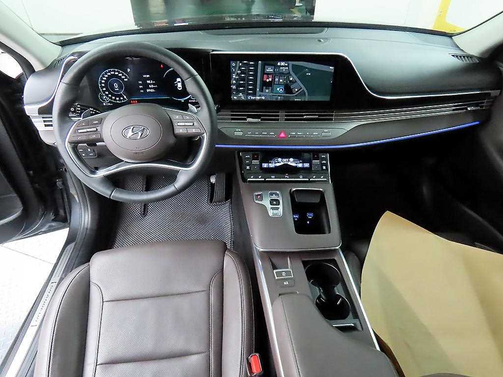 HYUNDAI Grandeur - Vista 7
