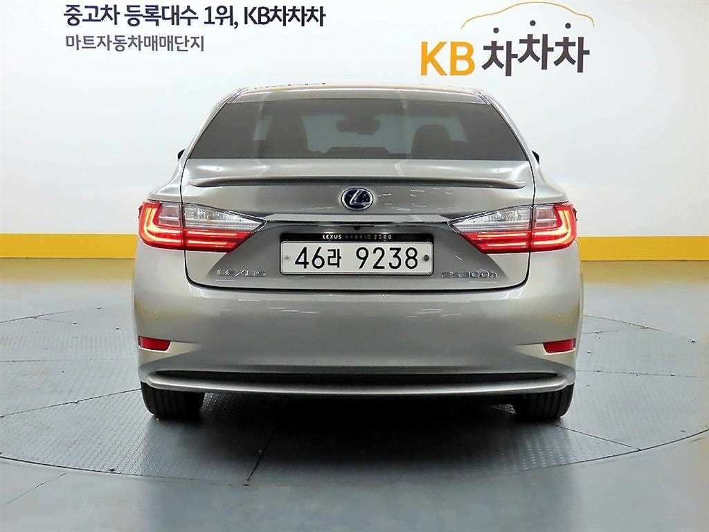 Lexus ES - Vista 3
