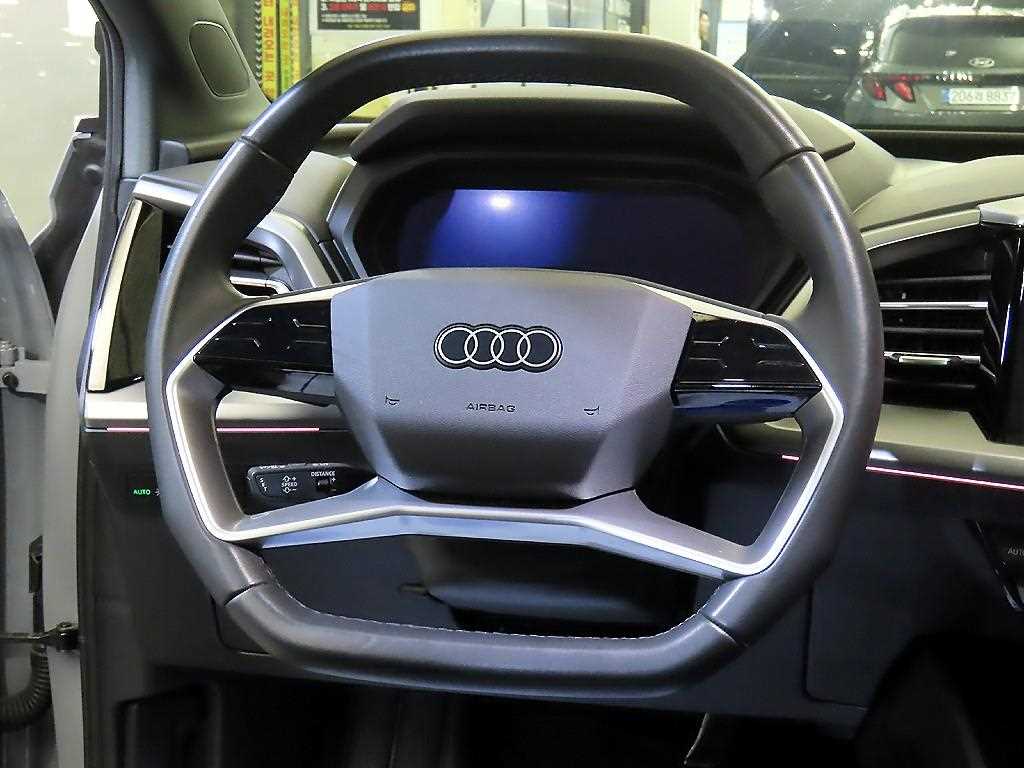 Audi Q4 - Vista 8