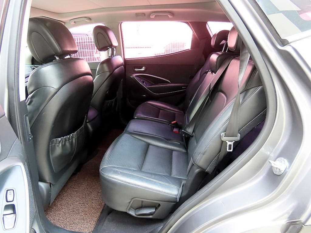 HYUNDAI Santa Fe - Vista 6