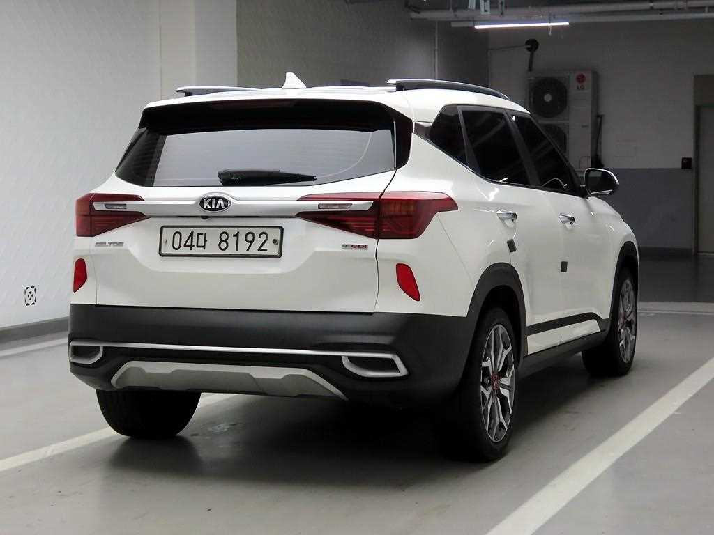 KIA Seltos - Vista 4