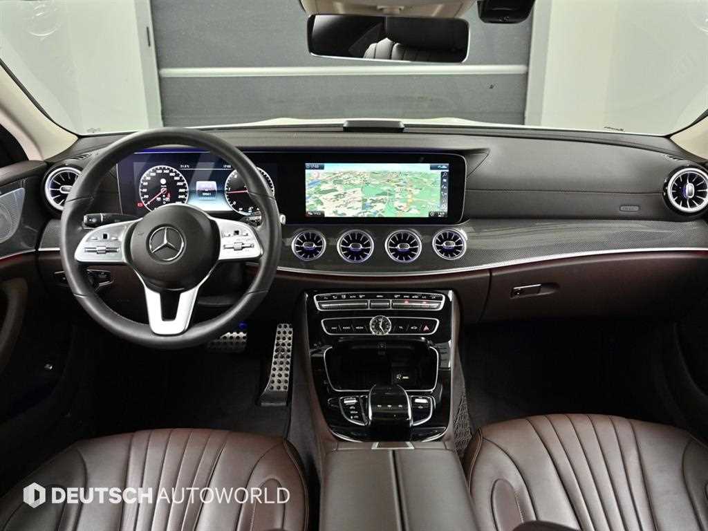 Mercedes Benz CLS Class - Vista 7