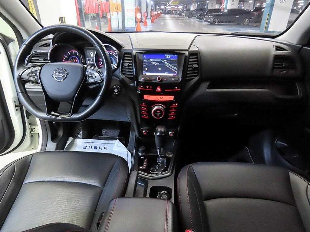 Ssangyong Tivoli - Vista 10