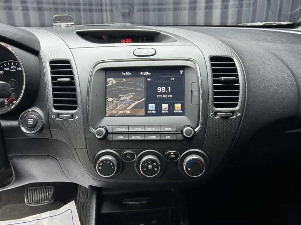 KIA K3 - Vista 9