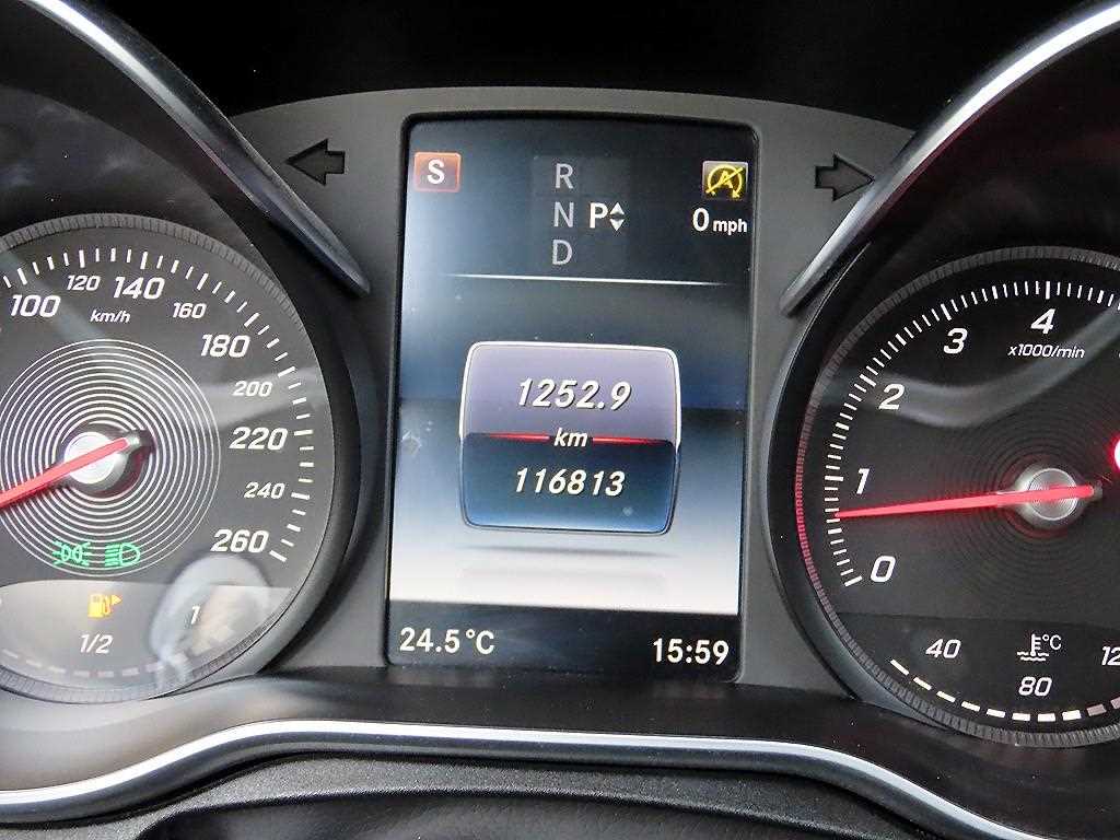 Mercedes Benz C Class - Vista 10