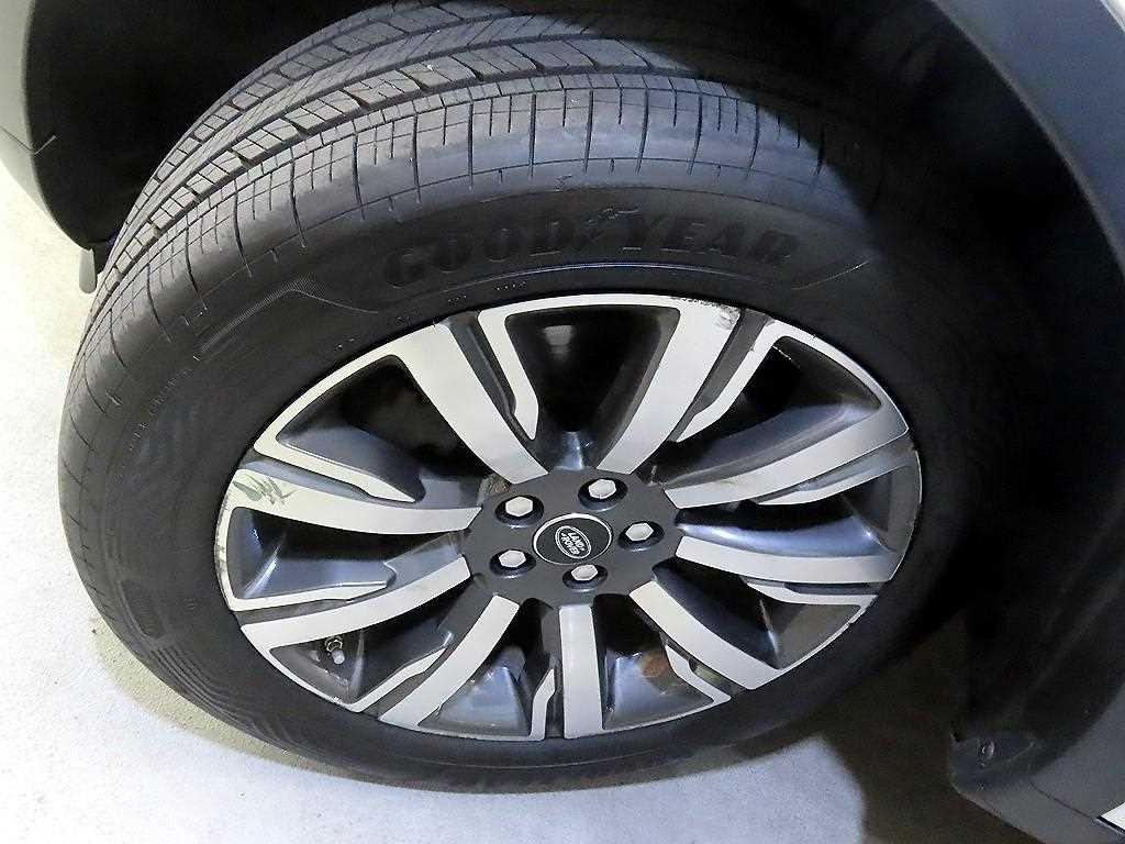 Land Rover Discovery Sports 2018 Blanco - Importación desde Corea - HF Imports Iquique - Foto 20