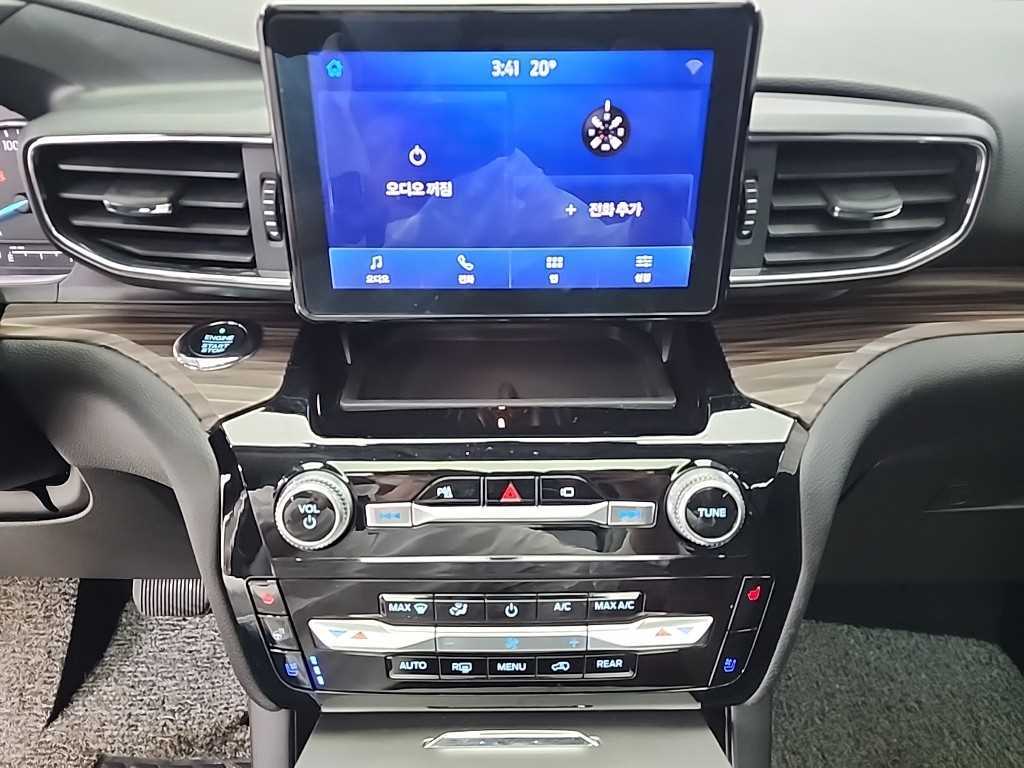 Ford Explorer - Vista 10