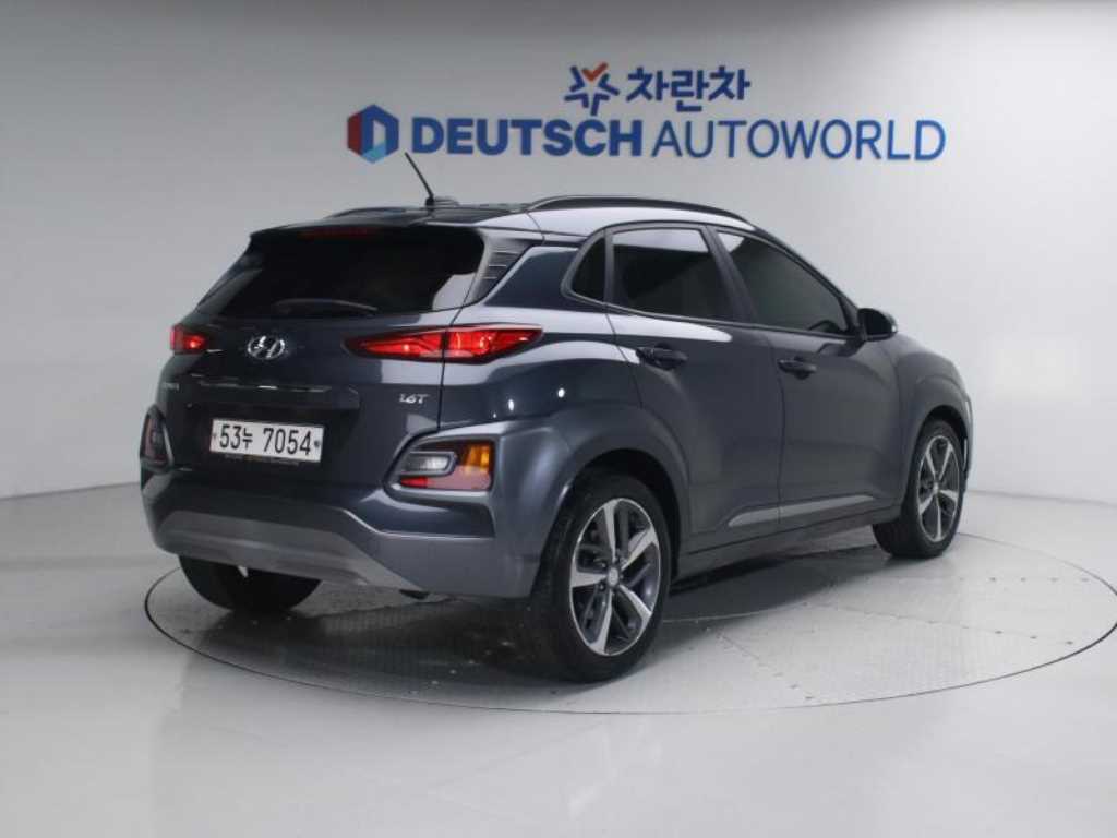 HYUNDAI Kona - Vista 3