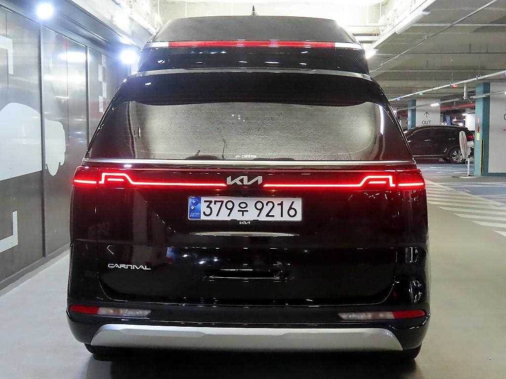 KIA Carnival - Vista 5