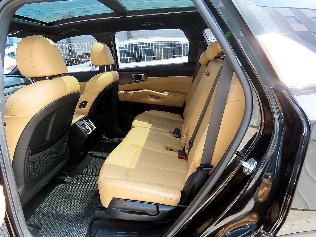 KIA Sorento - Vista 6