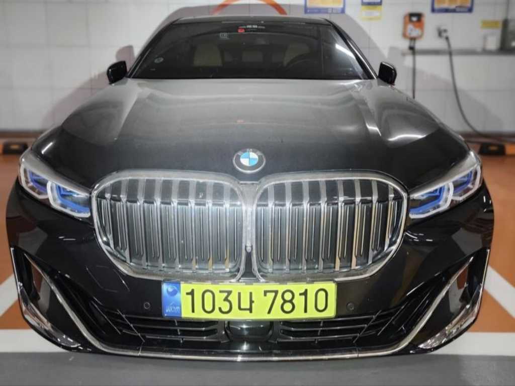 BMW 7 Series 2022 Negro - Importación desde Corea - HF Imports Iquique - Foto 1