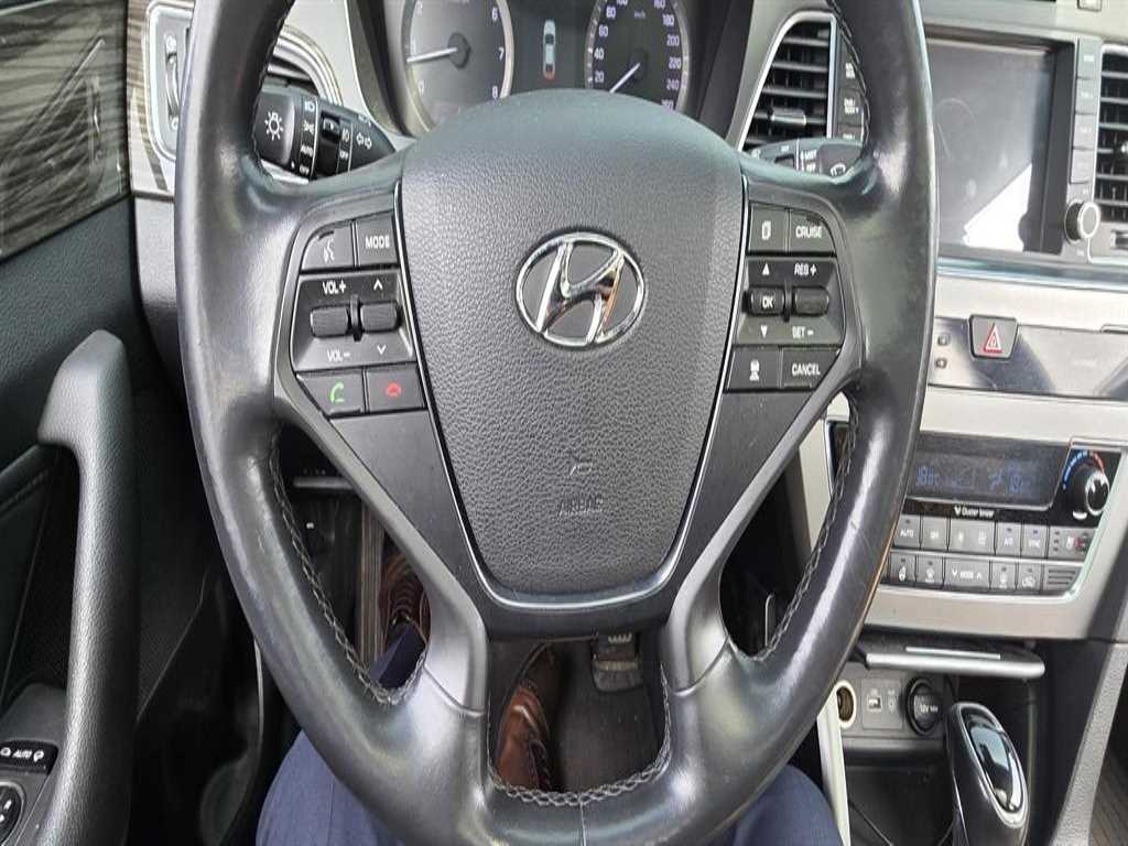 HYUNDAI Sonata - Vista 4