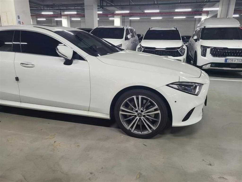 Mercedes Benz CLS Class - Vista 3