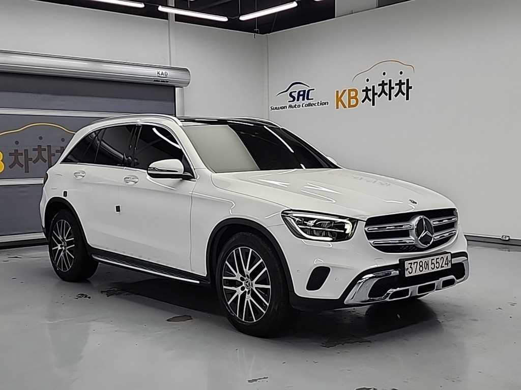 Mercedes Benz GLC Class - Vista 4