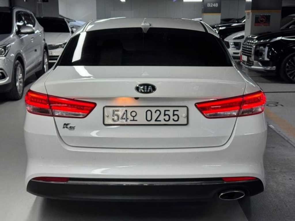 KIA K5 - Vista 4