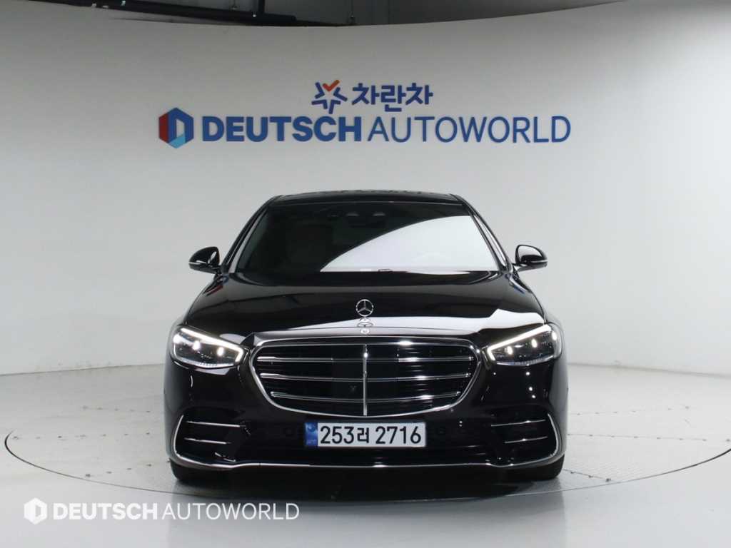 Mercedes Benz S Class - Vista 3