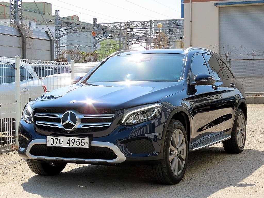 Mercedes Benz GLC Class - Vista 2