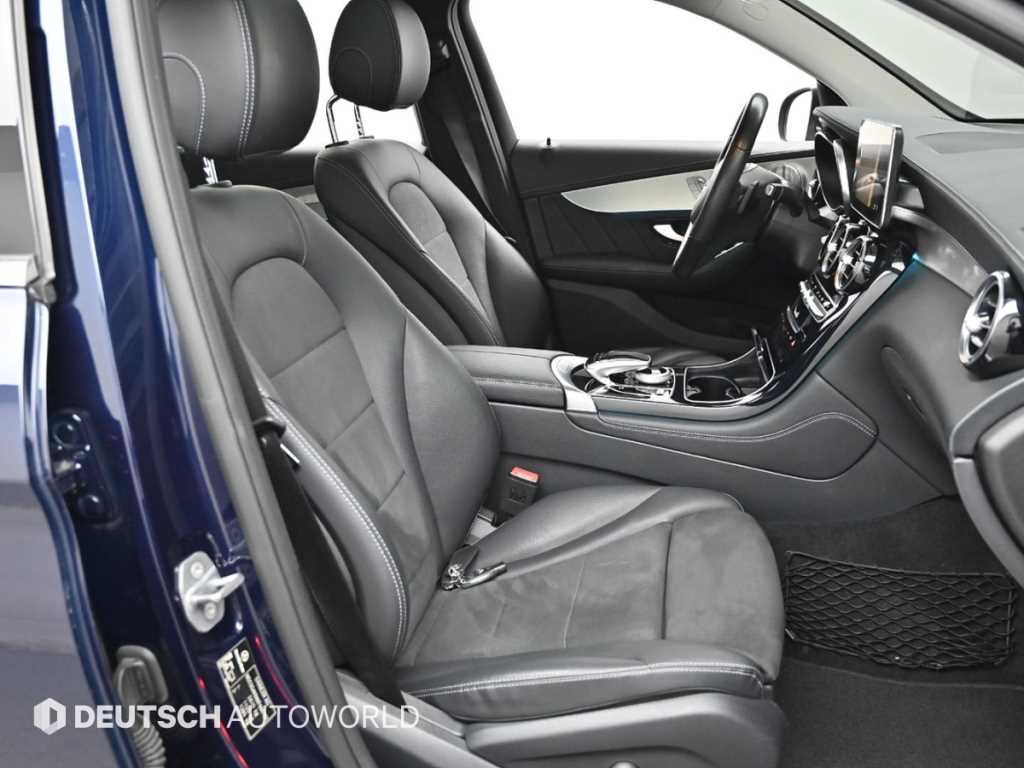 Mercedes Benz GLC Class - Vista 10