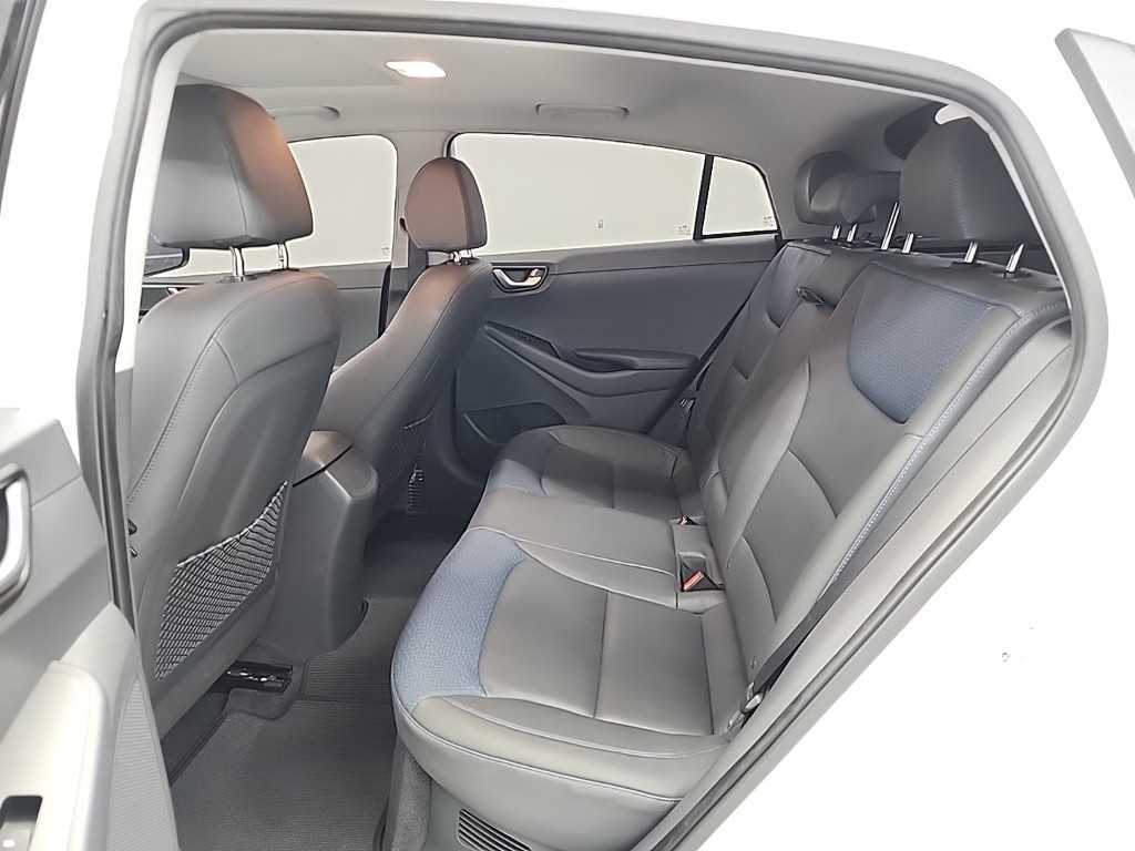 HYUNDAI Ioniq - Vista 12