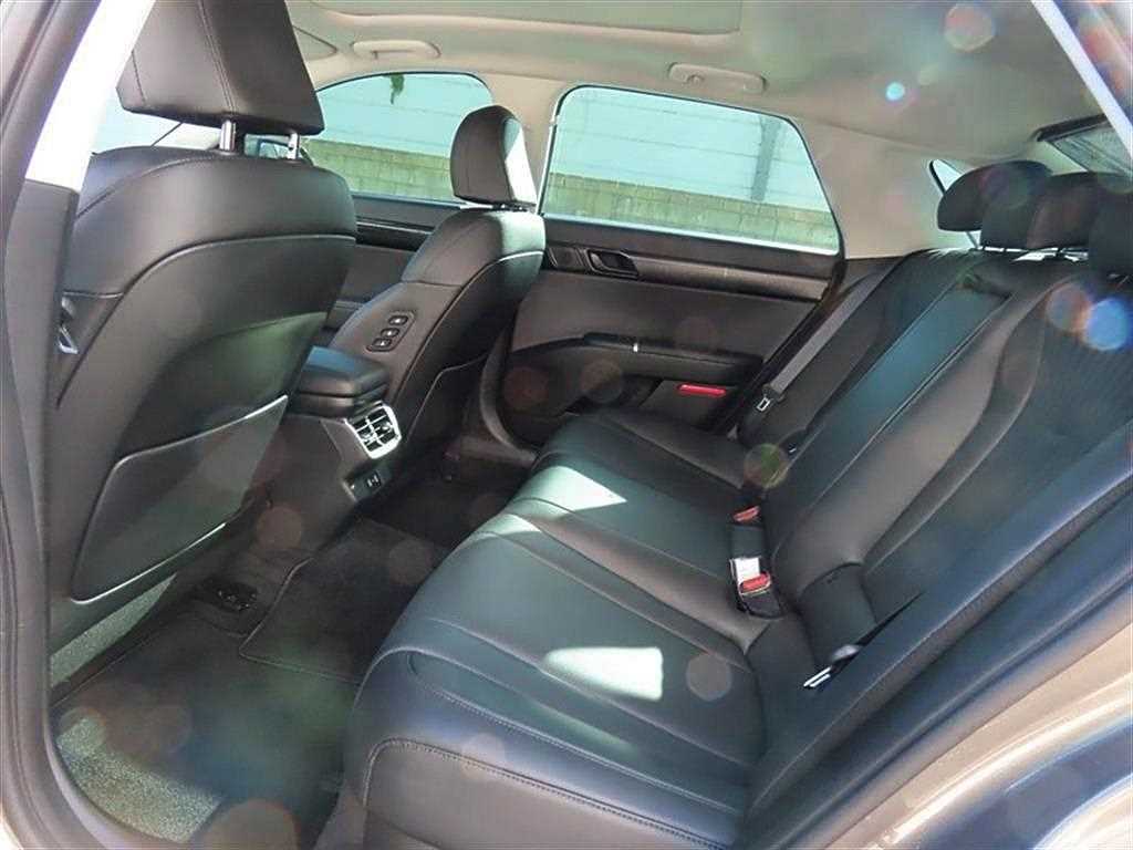 HYUNDAI Grandeur - Vista 8