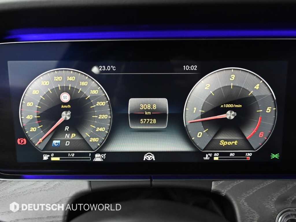 Mercedes Benz CLS Class - Vista 8