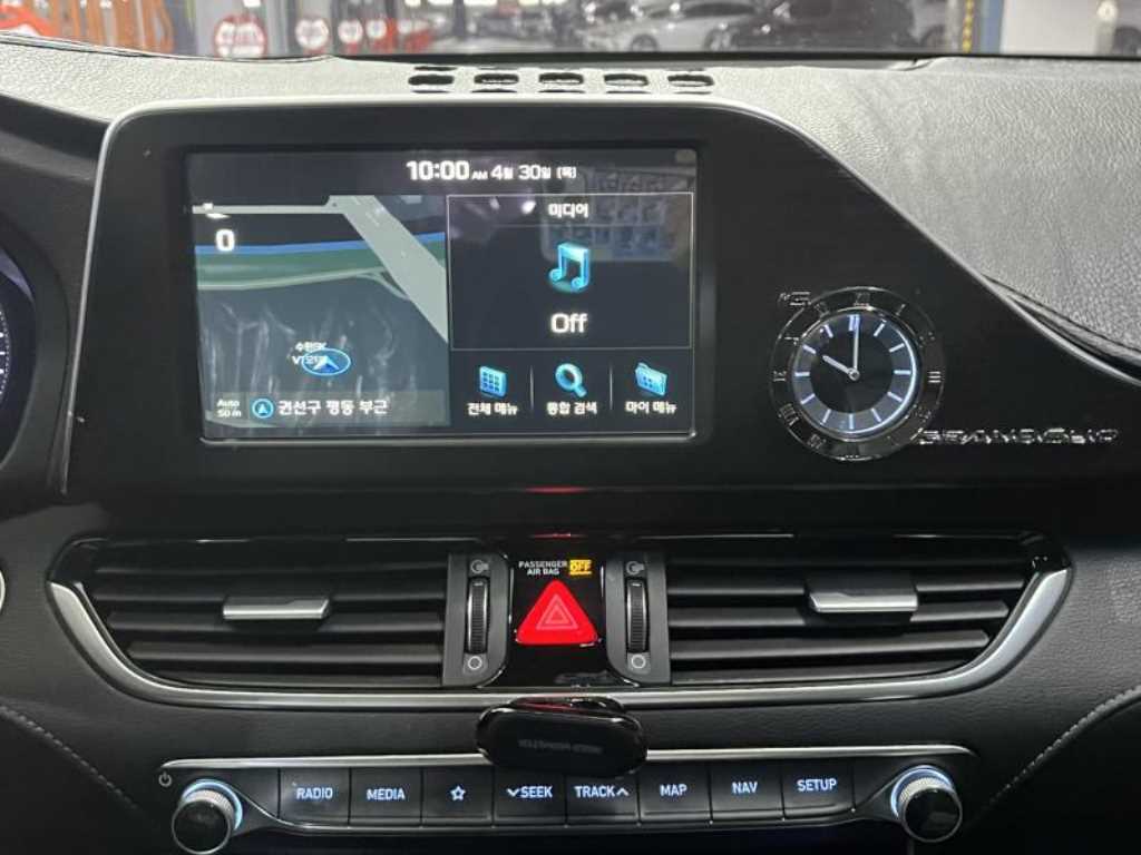 HYUNDAI Grandeur - Vista 10