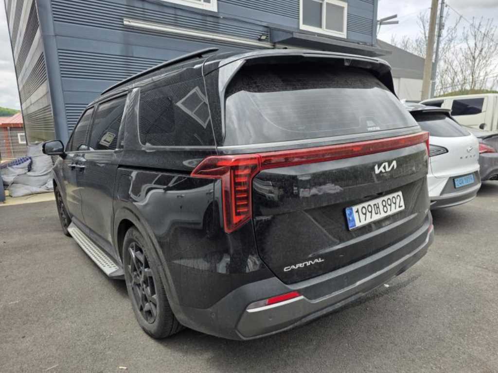 KIA Carnival - Vista 4