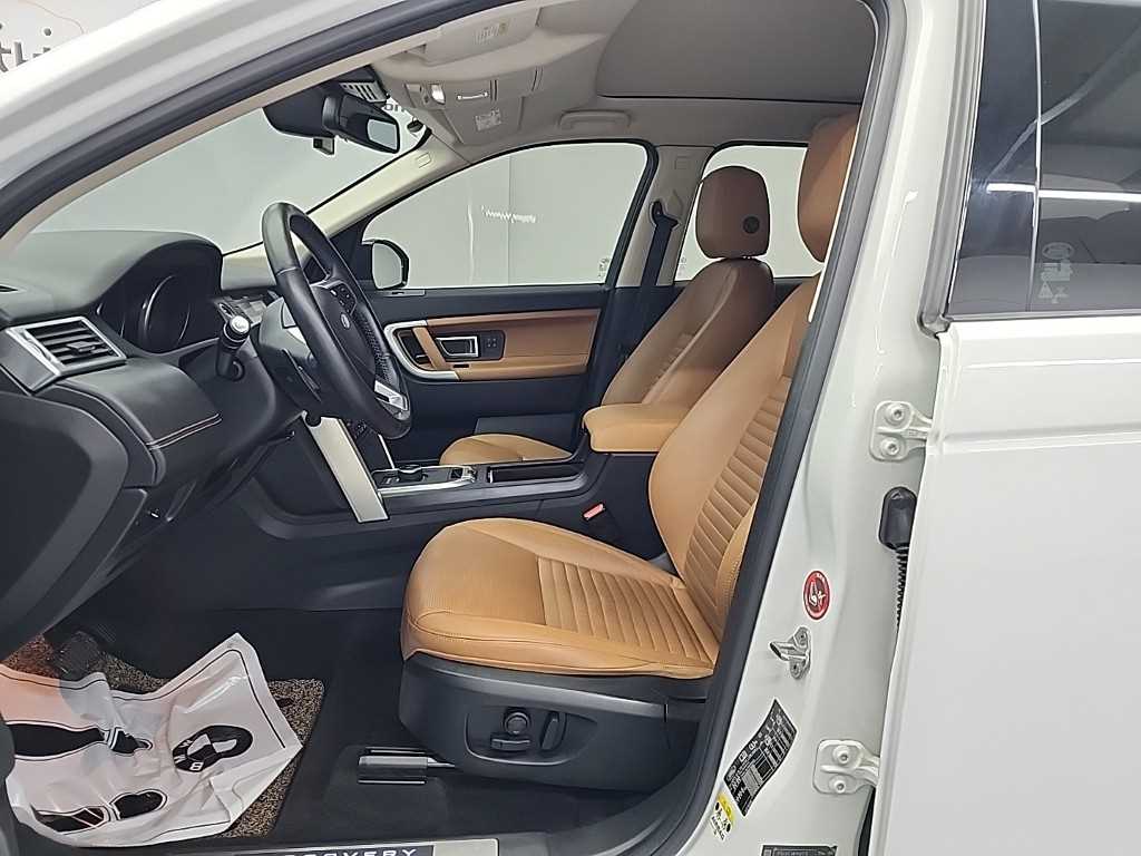 Land Rover Discovery Sports - Vista 11