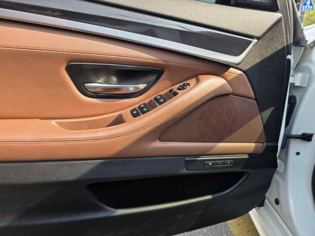 BMW 5 Series - Vista 12