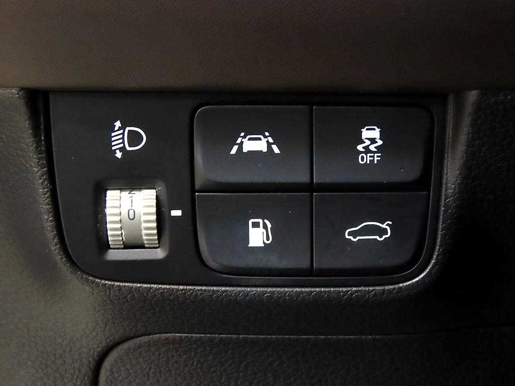 HYUNDAI Grandeur 2020 Blanco - Importación desde Corea - HF Imports Iquique - Foto 13