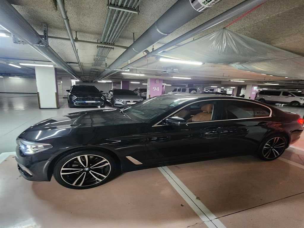 BMW 5 Series - Vista 2