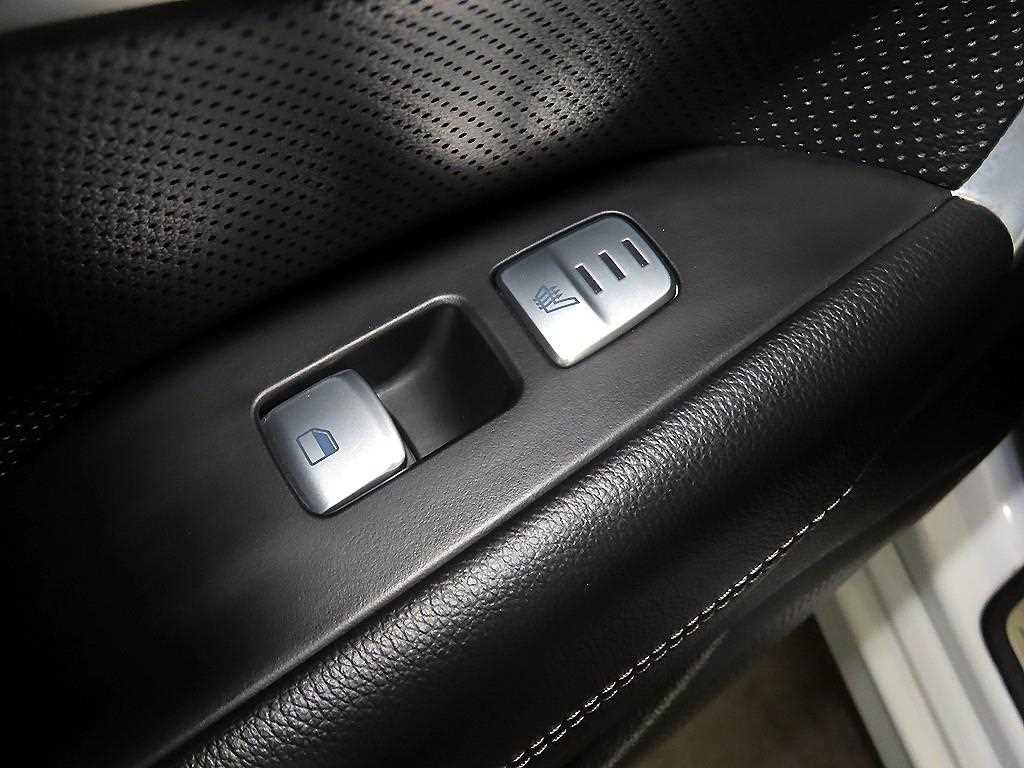 Genesis G70 2019 Blanco - Importación desde Corea - HF Imports Iquique - Foto 15
