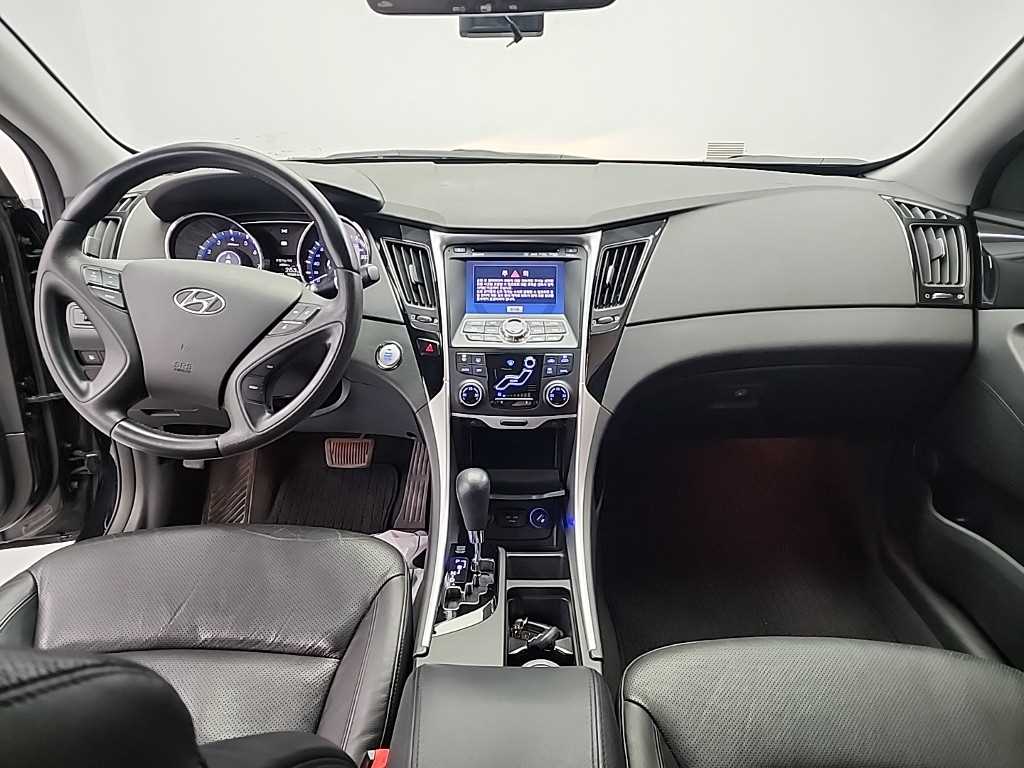 HYUNDAI Sonata - Vista 7