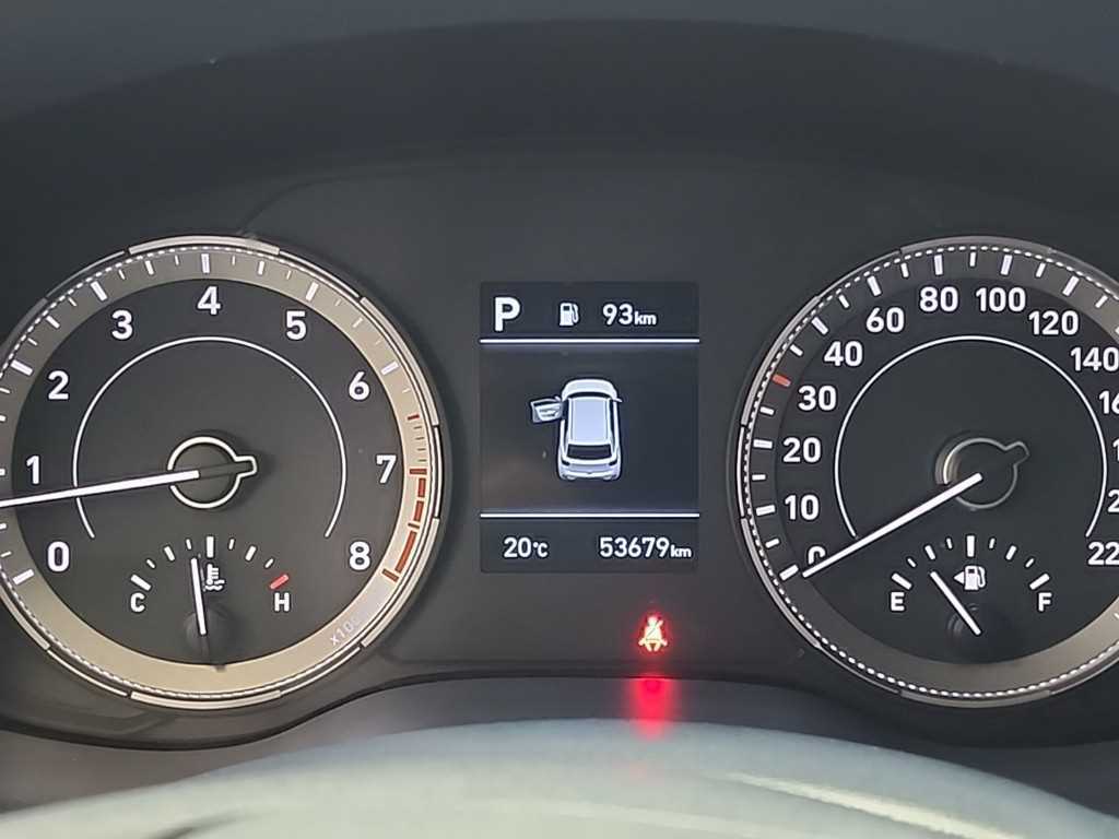 HYUNDAI Venue - Vista 6