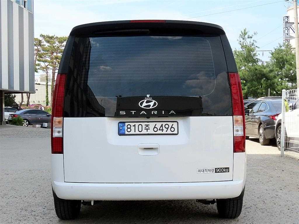 HYUNDAI Staria - Vista 4