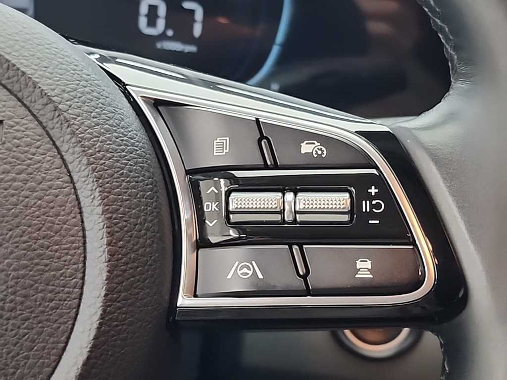 KIA Seltos 2025 Blanco - Importación desde Corea - HF Imports Iquique - Foto 17