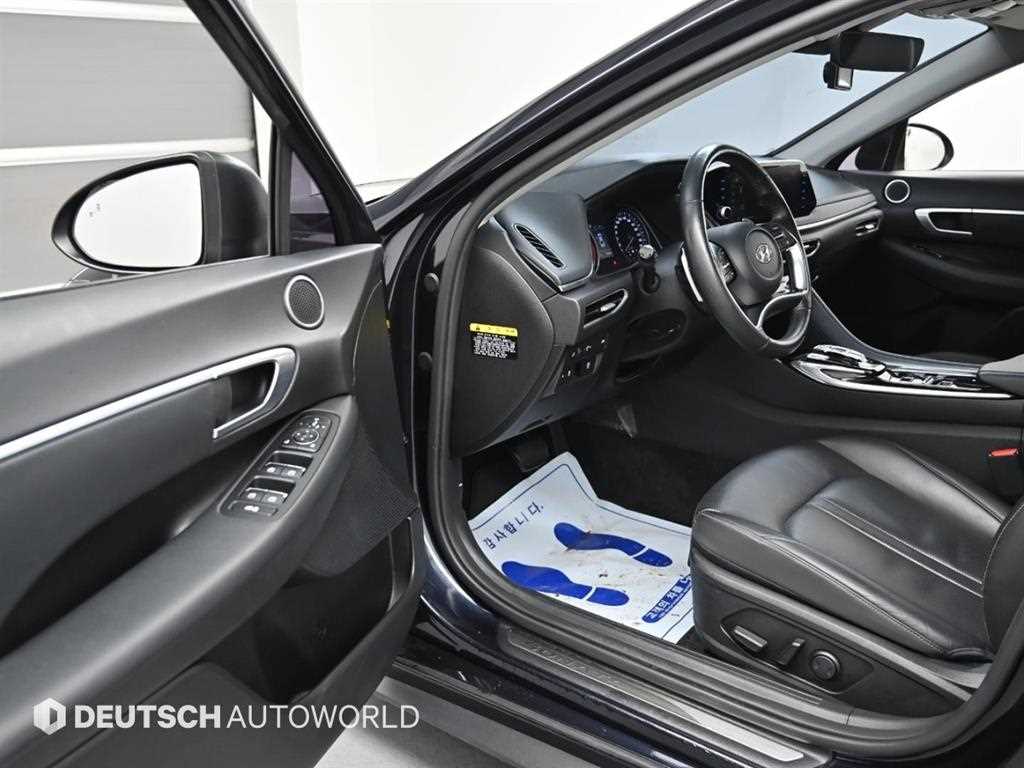 HYUNDAI Sonata - Vista 11