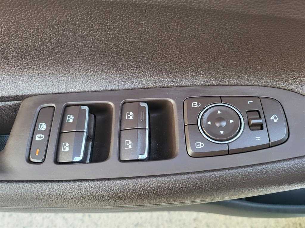 HYUNDAI Grandeur - Vista 11