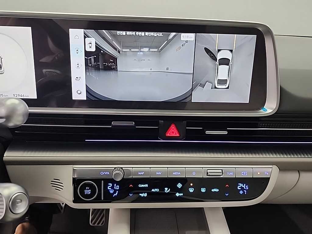HYUNDAI Ioniq 6 - Vista 10