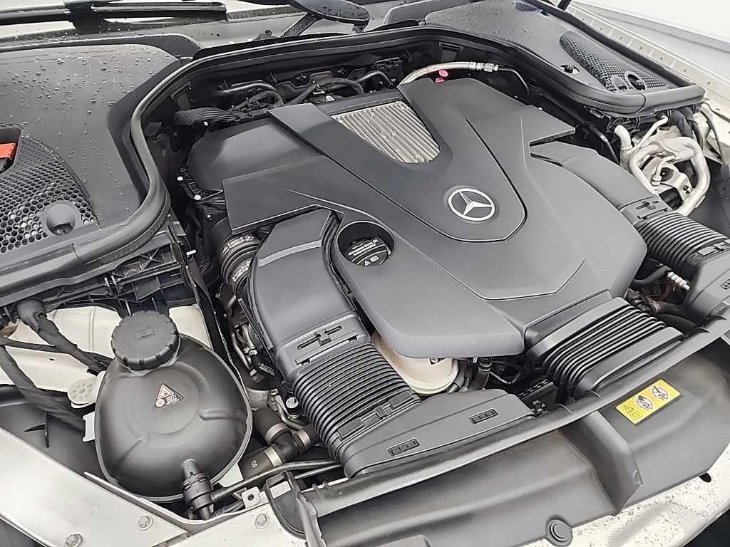 Mercedes Benz E class - Vista 5