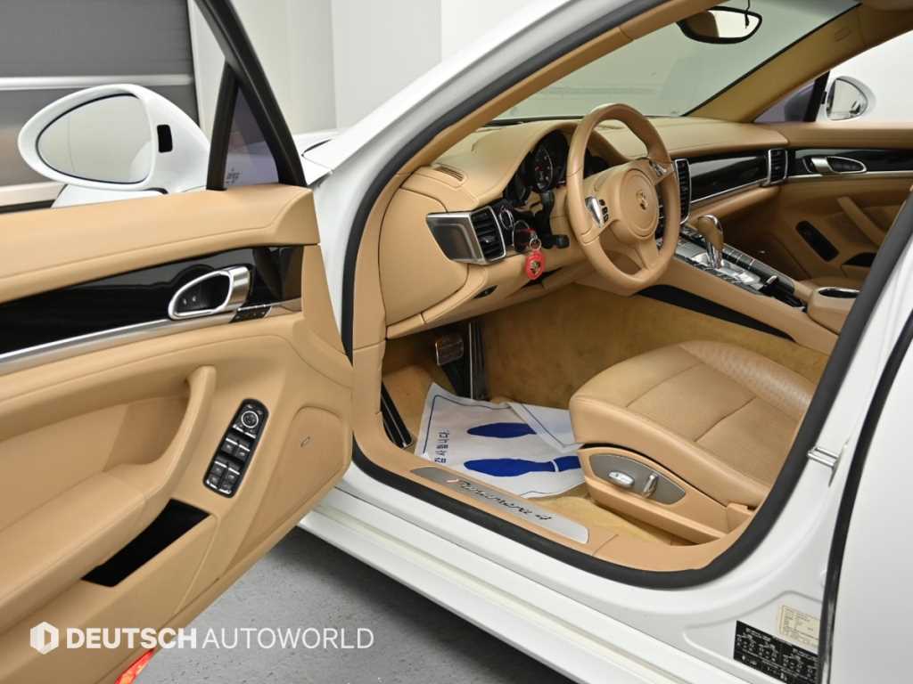 Porsche Panamera - Vista 11