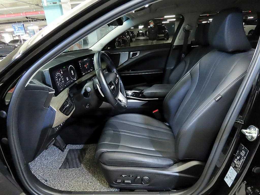 KIA K8 - Vista 6