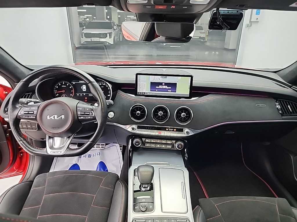 KIA Stinger - Vista 7