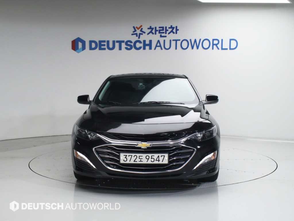 Chevrolet Malibu - Vista 3